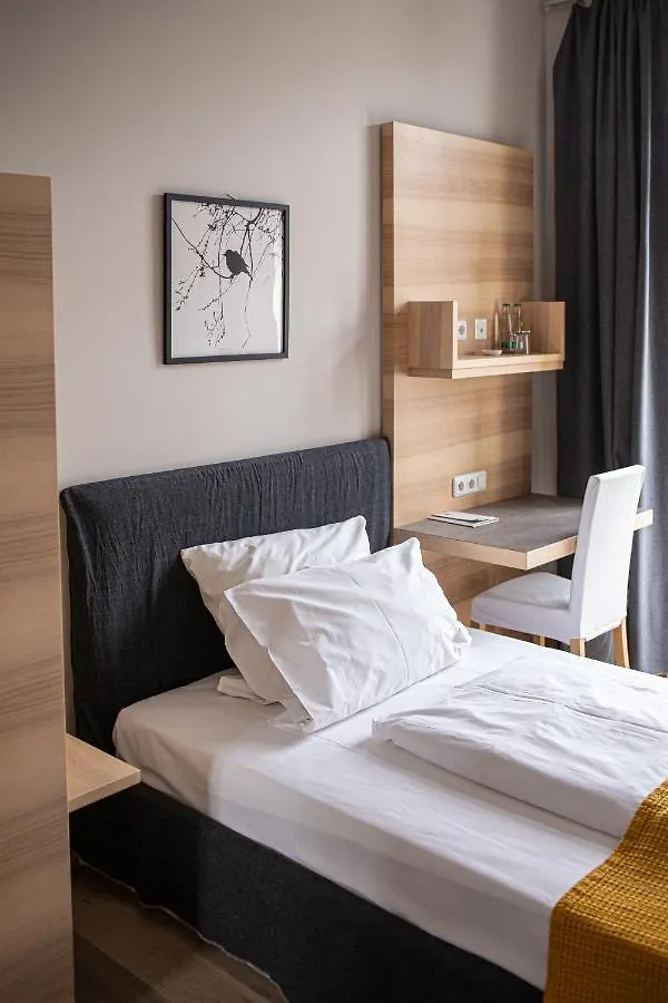 Hotel Stadthaus Erlangen 3*,  Germany